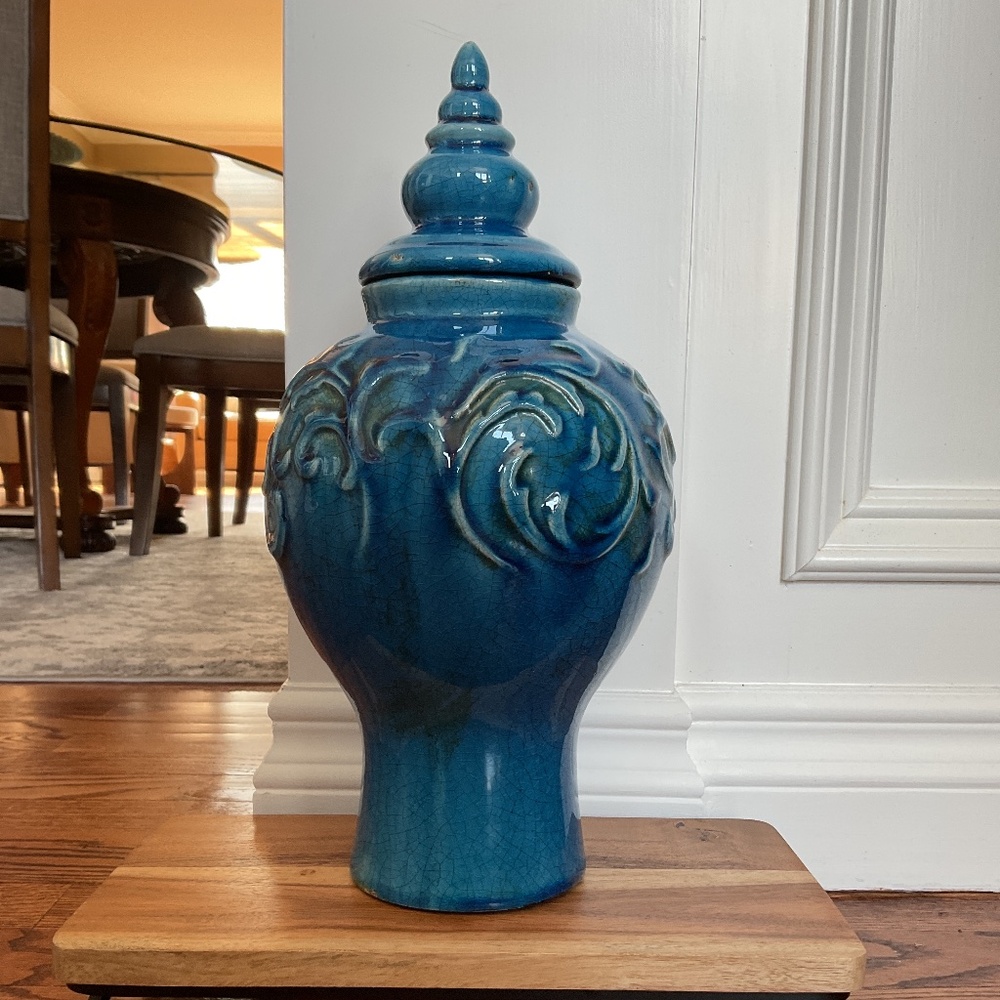 GLAZED CERAMIC TEAL GINGER JAR. Old world charm.